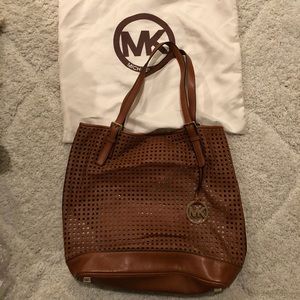Michael Kors Cognac leather bucket bag